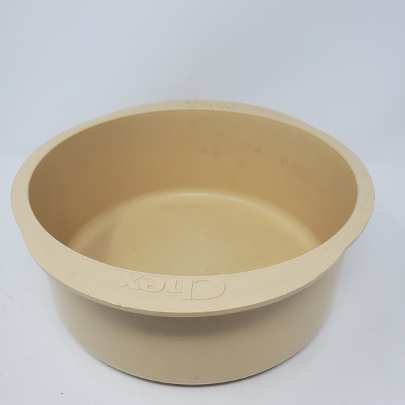 Vintage Chex Mix Microwave Bowl, 3.5 qt - Picture 3 of 5